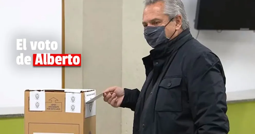 Alberto Fernández vota en la UCA de Puerto Madero