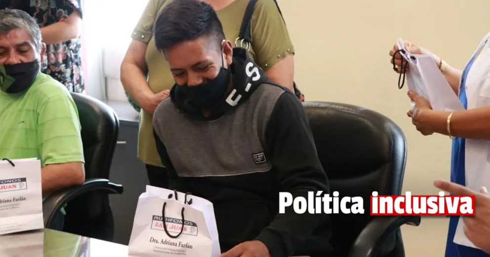 Se entregaron audífonos a once beneficiarios que mejoraron su calidad de vida