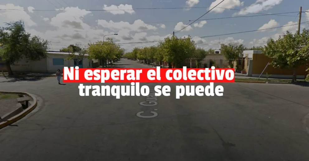 La abordaron en la parada del colectivo y le arrancaron la riñonera