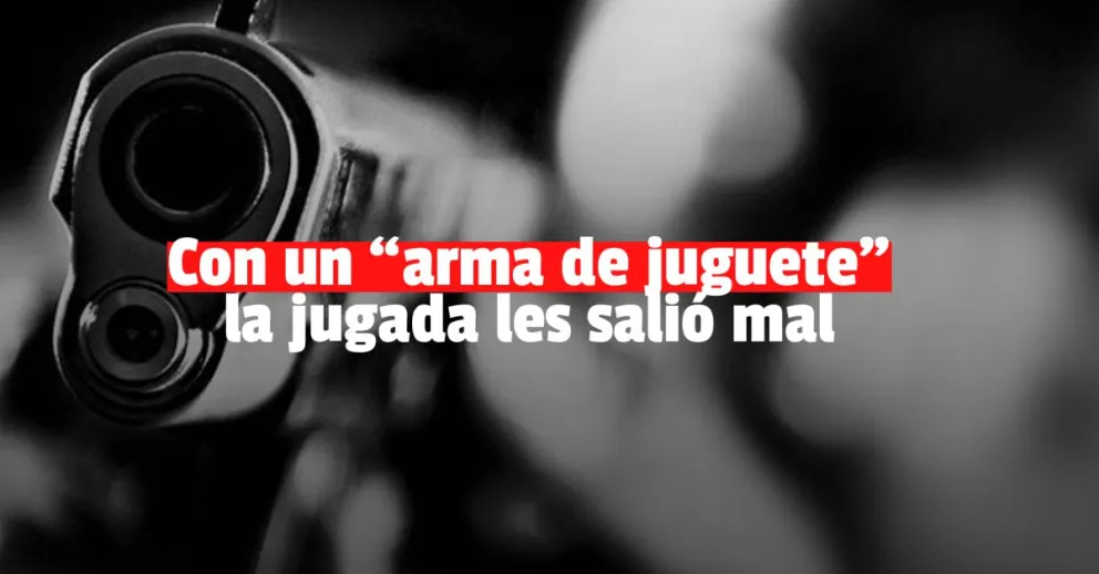 Le robaron a una joven con un "arma de juguete" y encima los atraparon con droga