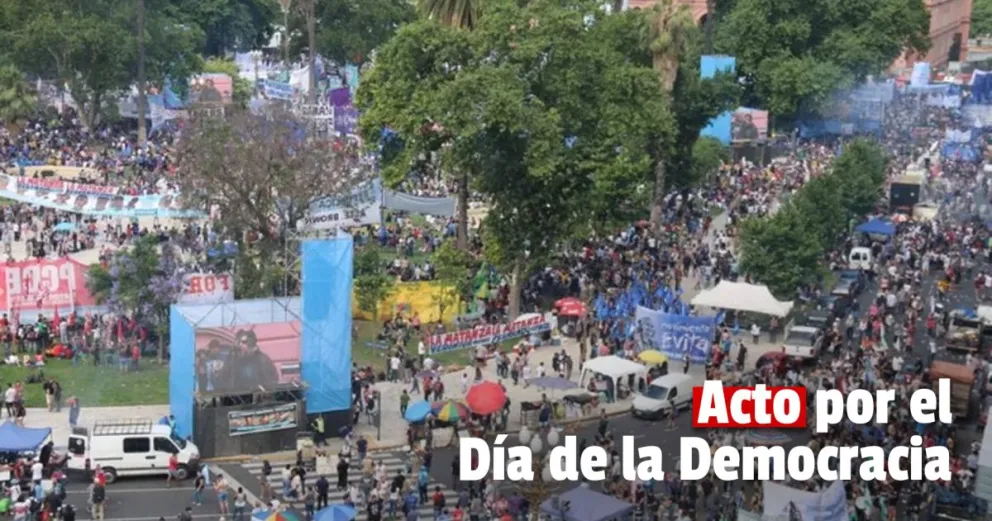 Multitudinario acto para celebrar el 38º aniversario de la vuelta a la democracia