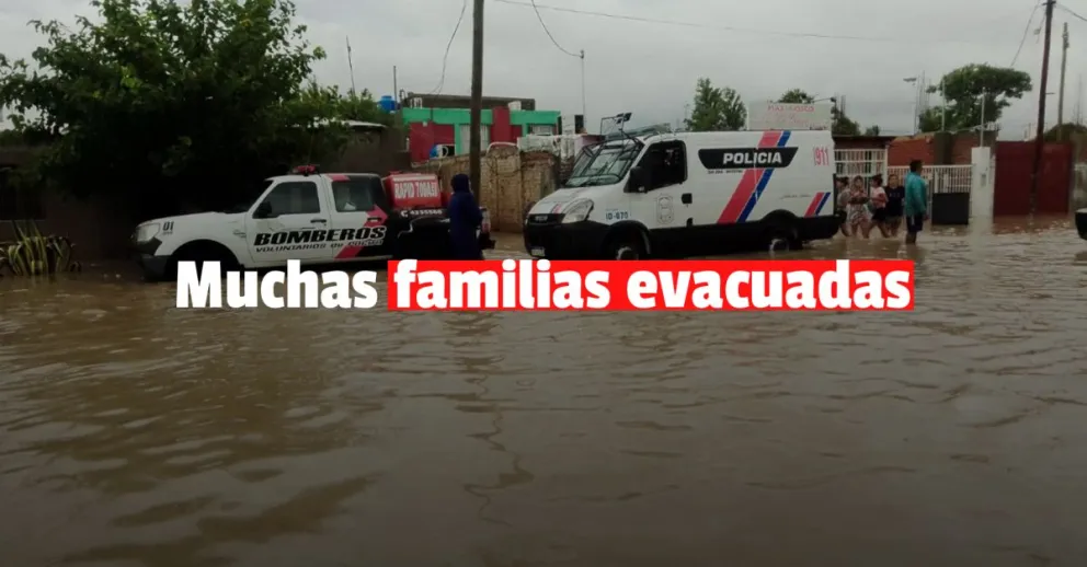  Al menos de tres departamentos con familias evacuadas 