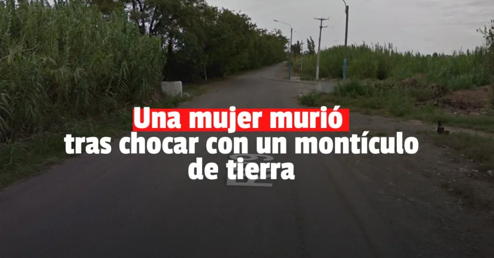 Chocó contra un montículo de tierra, cayó de la moto y murió 