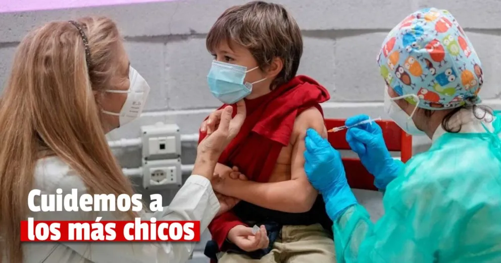 Qué secuelas puede dejar la variante Ómicron en niños y adolescentes