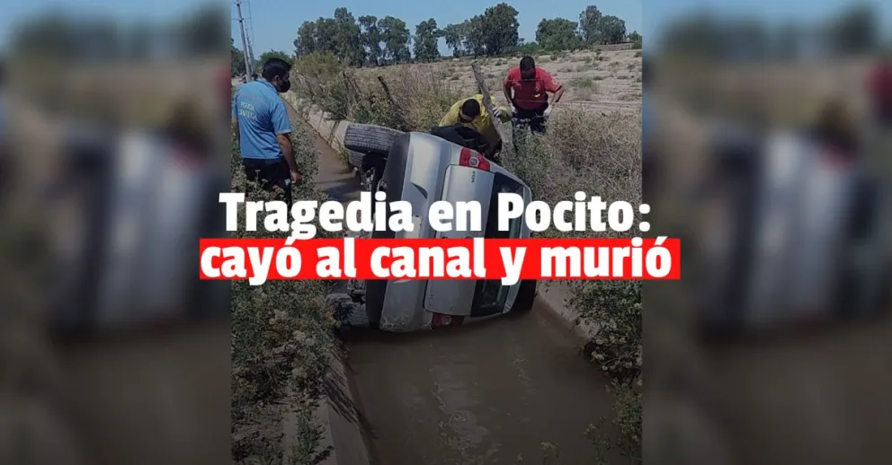 Un conductor chocó con un poste, cayó a un canal y murió 