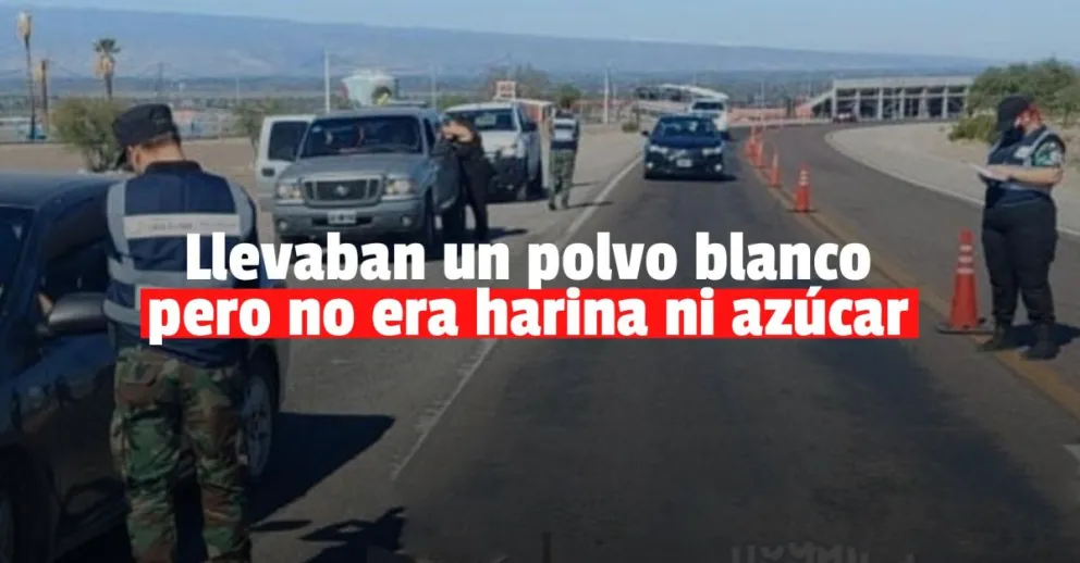 Iban en remis, los paró la Policía y les encontraron droga 